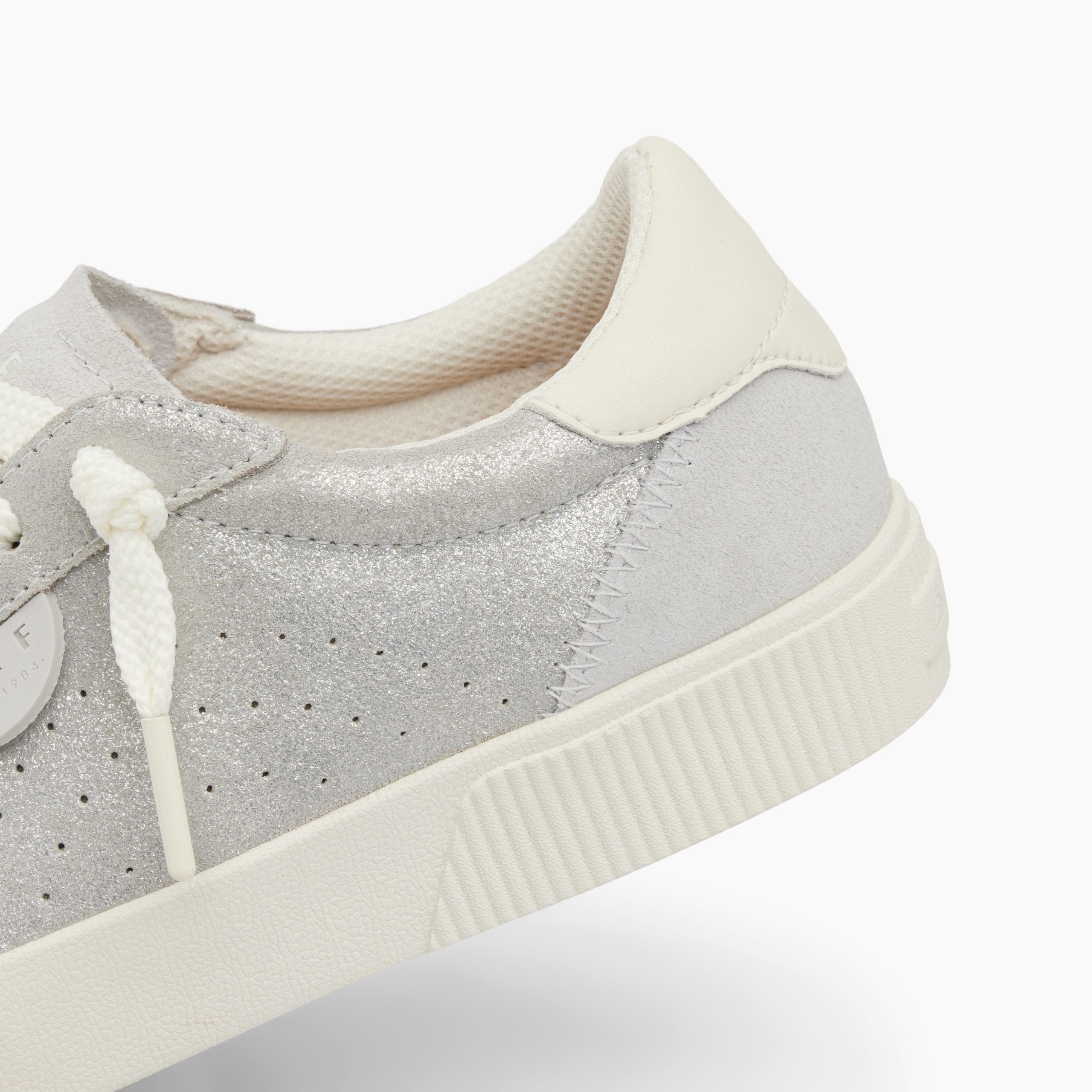 Lay Day Seas - Image 6