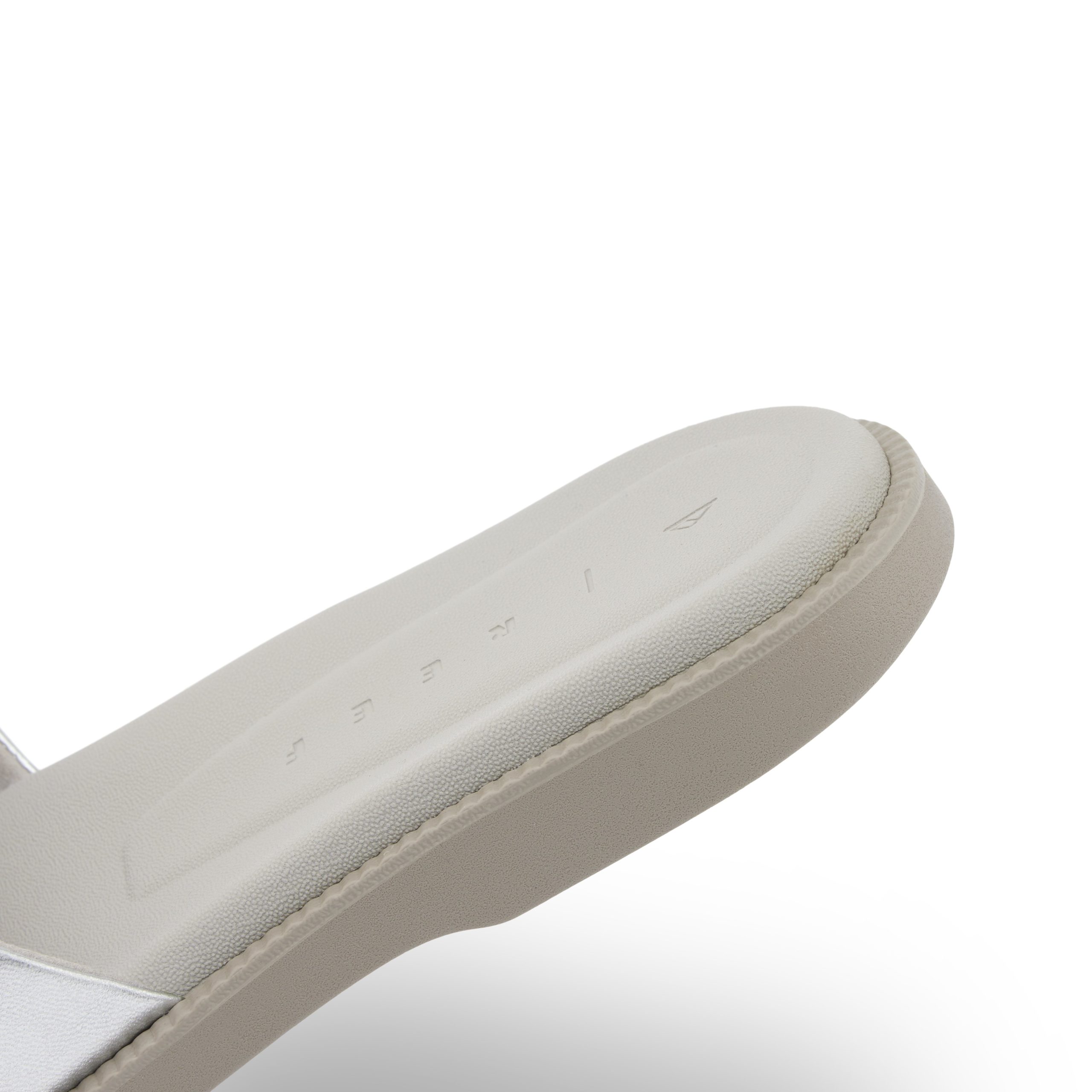 Sunny Arrianah - Image 6