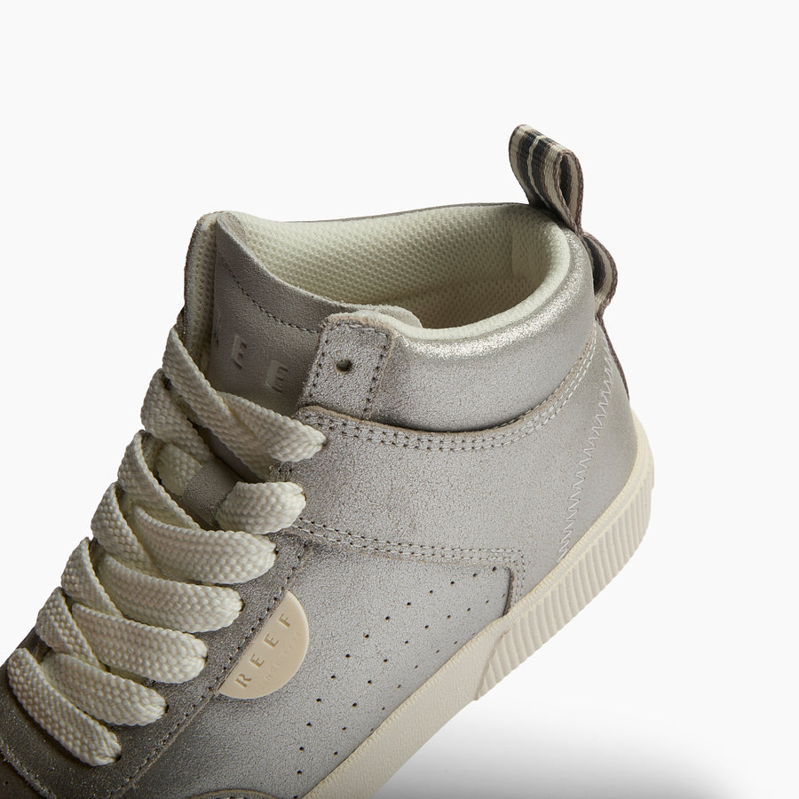 Lay Day Hi - Image 11