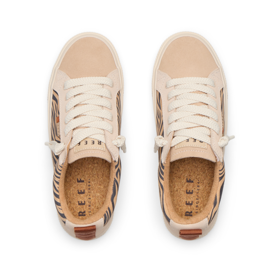 Lay Day Dawn - Image 3