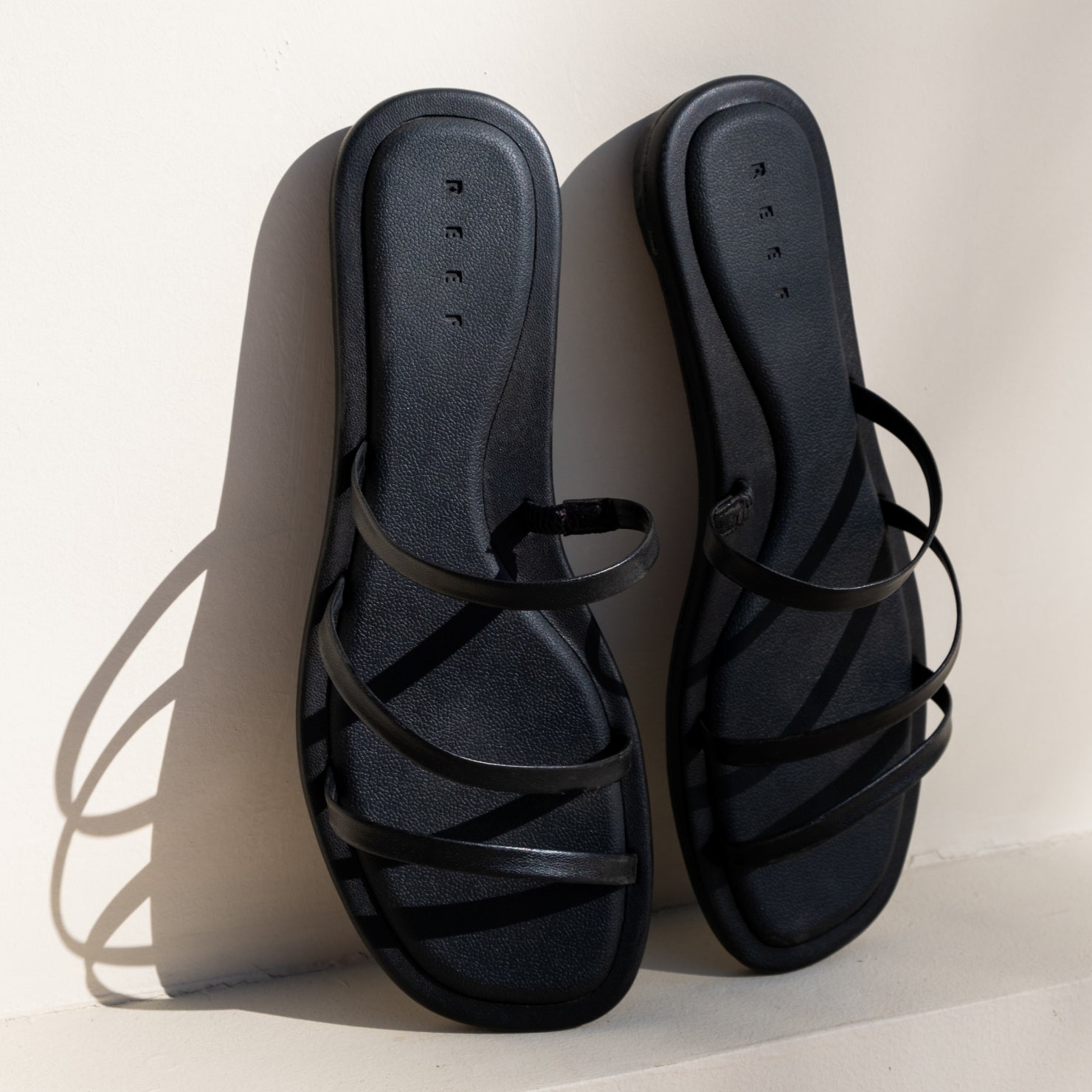 Willow Ava - Image 2